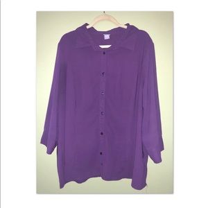 Woman’s plus blouse